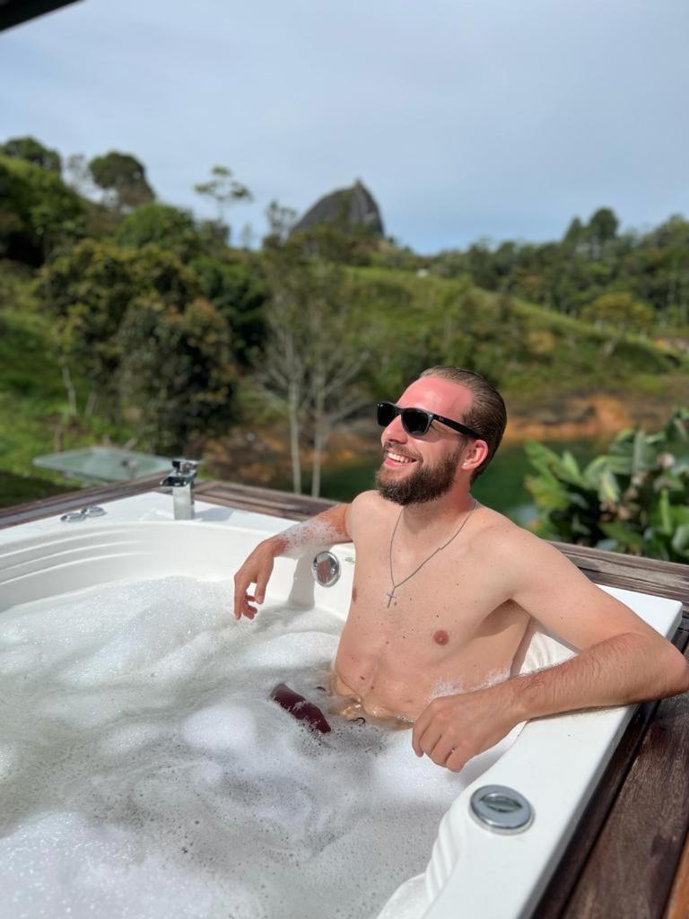 Cabana Privada Sin Prisa "Not Rush" Preciosa! Con Jacuzzi, Vista Y Acceso Directo Al Embalse, Vista A La Piedra , Deporte Acuatico Paddle Board And Breakfast Incluidos ! Imperdible Guatapé 외부 사진
