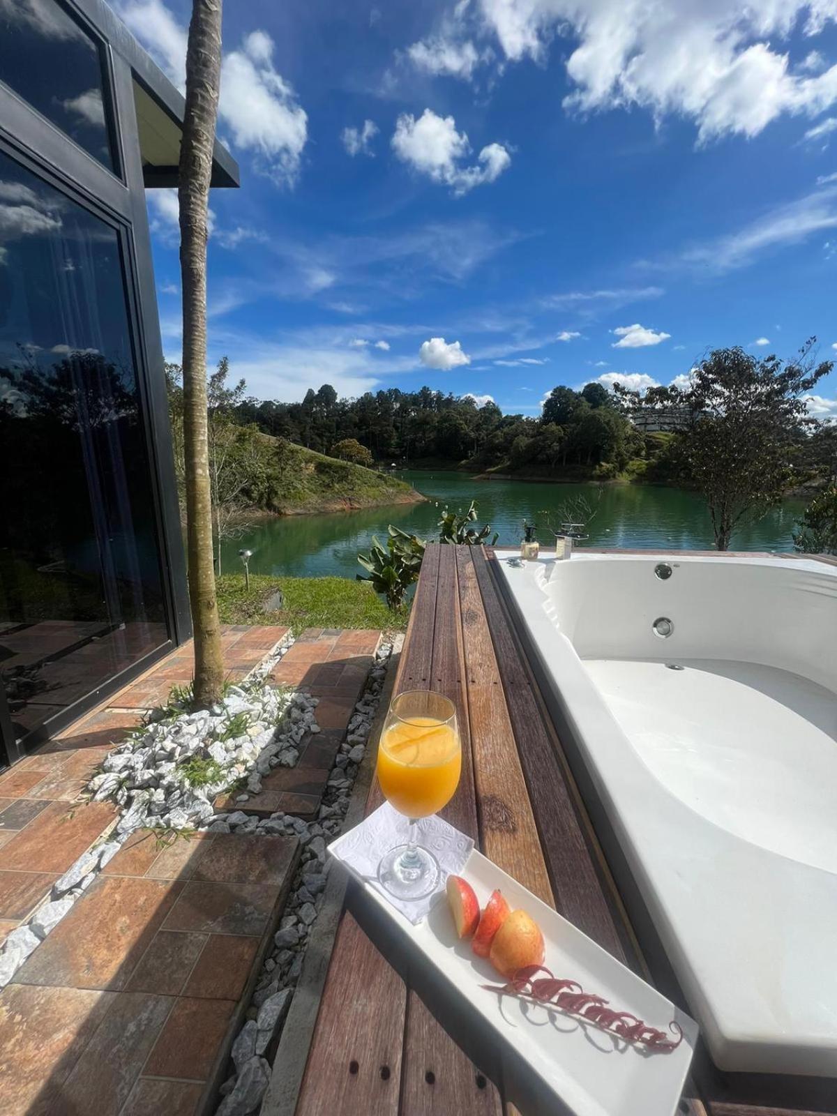 Cabana Privada Sin Prisa "Not Rush" Preciosa! Con Jacuzzi, Vista Y Acceso Directo Al Embalse, Vista A La Piedra , Deporte Acuatico Paddle Board And Breakfast Incluidos ! Imperdible Guatapé 외부 사진