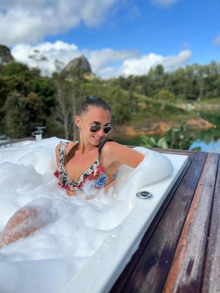 Cabana Privada Sin Prisa "Not Rush" Preciosa! Con Jacuzzi, Vista Y Acceso Directo Al Embalse, Vista A La Piedra , Deporte Acuatico Paddle Board And Breakfast Incluidos ! Imperdible Guatapé 외부 사진